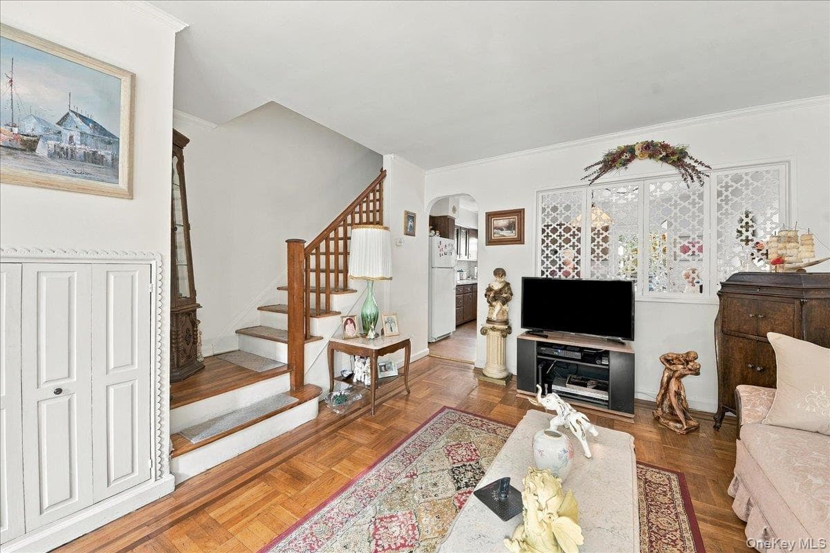 1912 Hone Avenue thumbnail 14