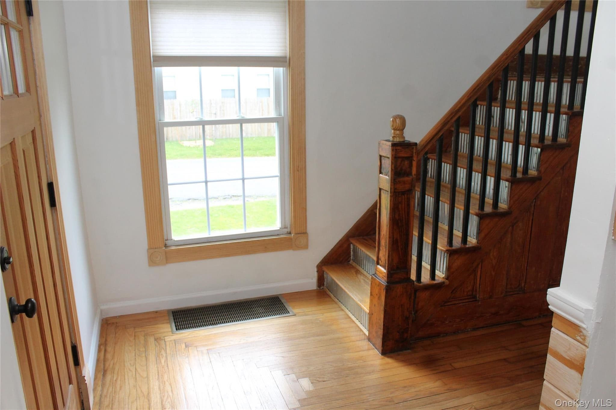295 Lucas Avenue thumbnail 19