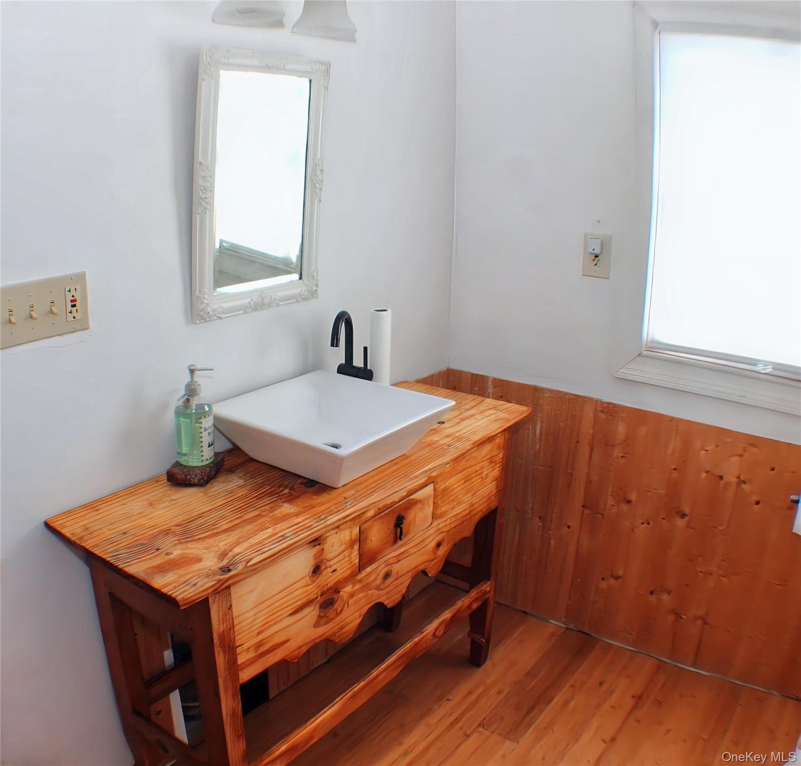 295 Lucas Avenue thumbnail 23
