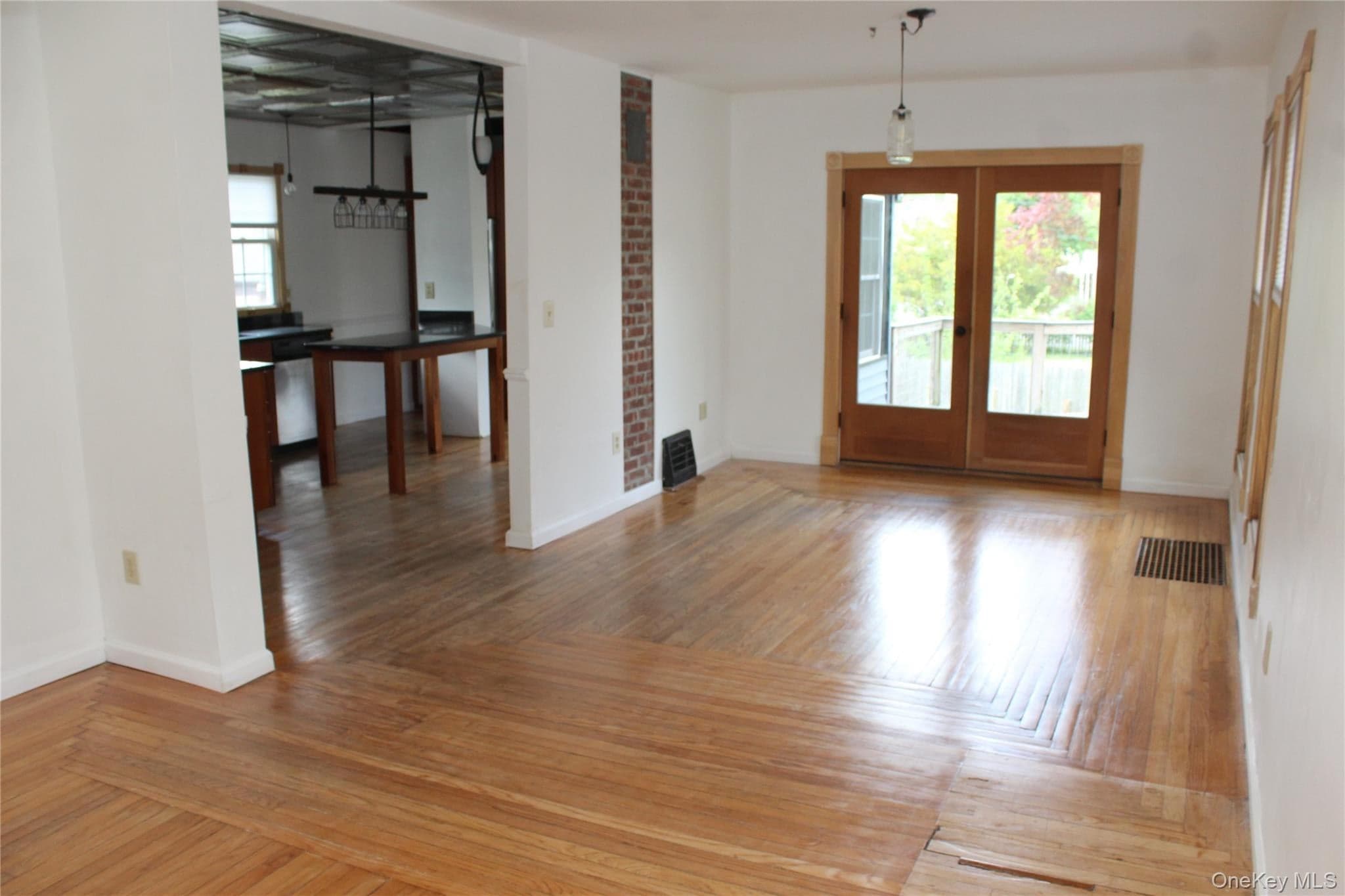 295 Lucas Avenue thumbnail 17