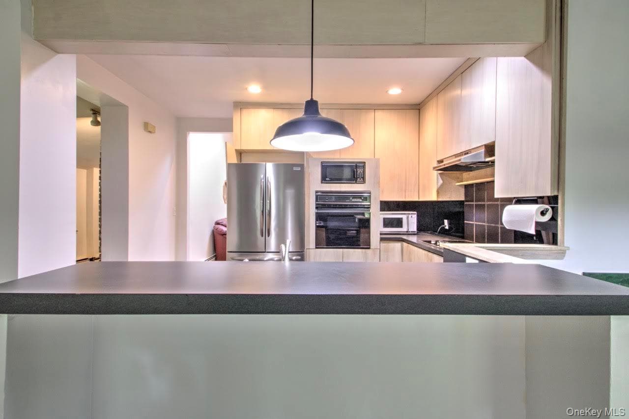 57 Osseo Park Road thumbnail 4
