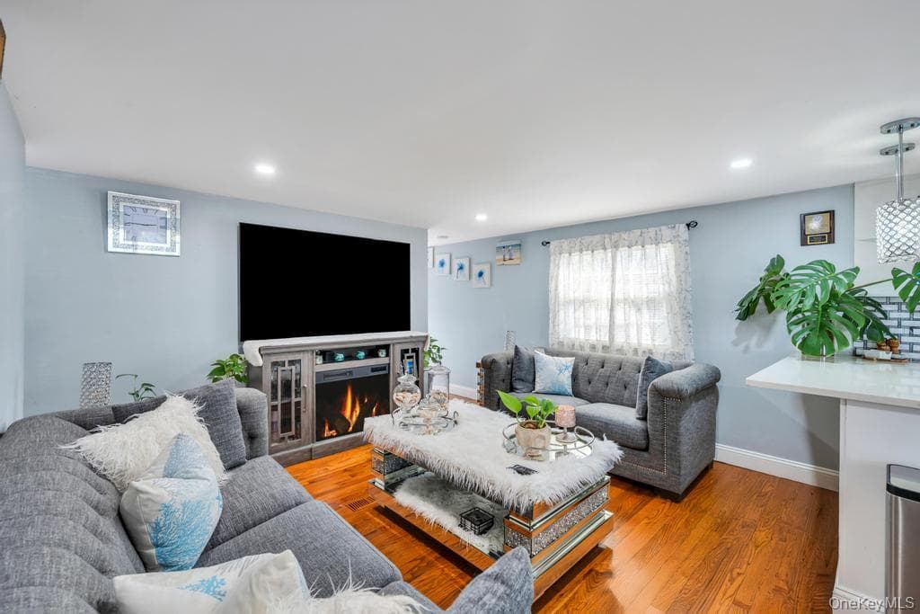 229 W Montauk Highway Unit: 87A thumbnail 3