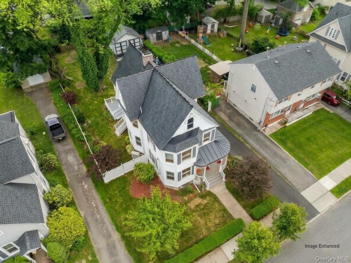 7 Clinton Place, Suffern