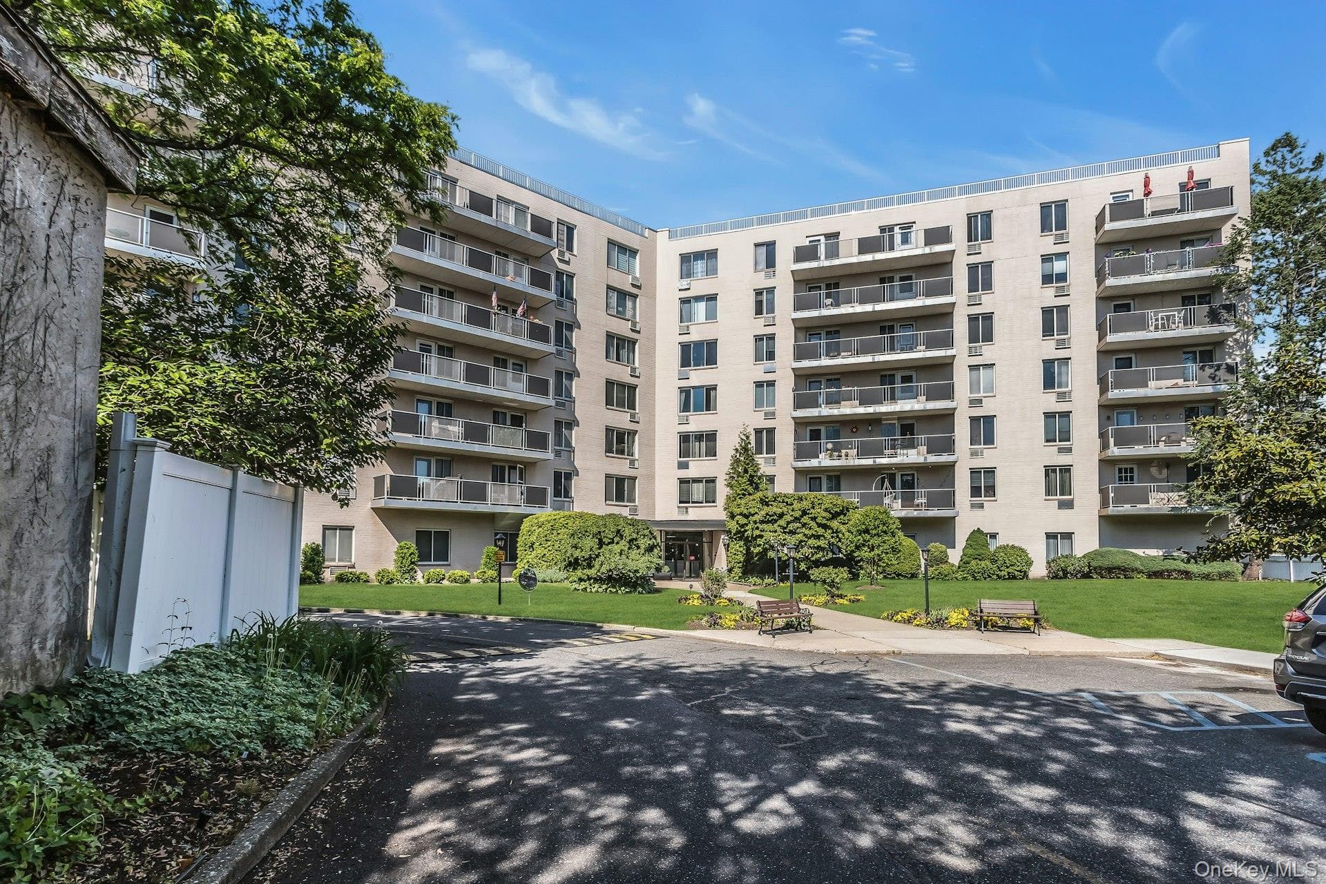 135 Post Avenue Unit: 6B thumbnail 2