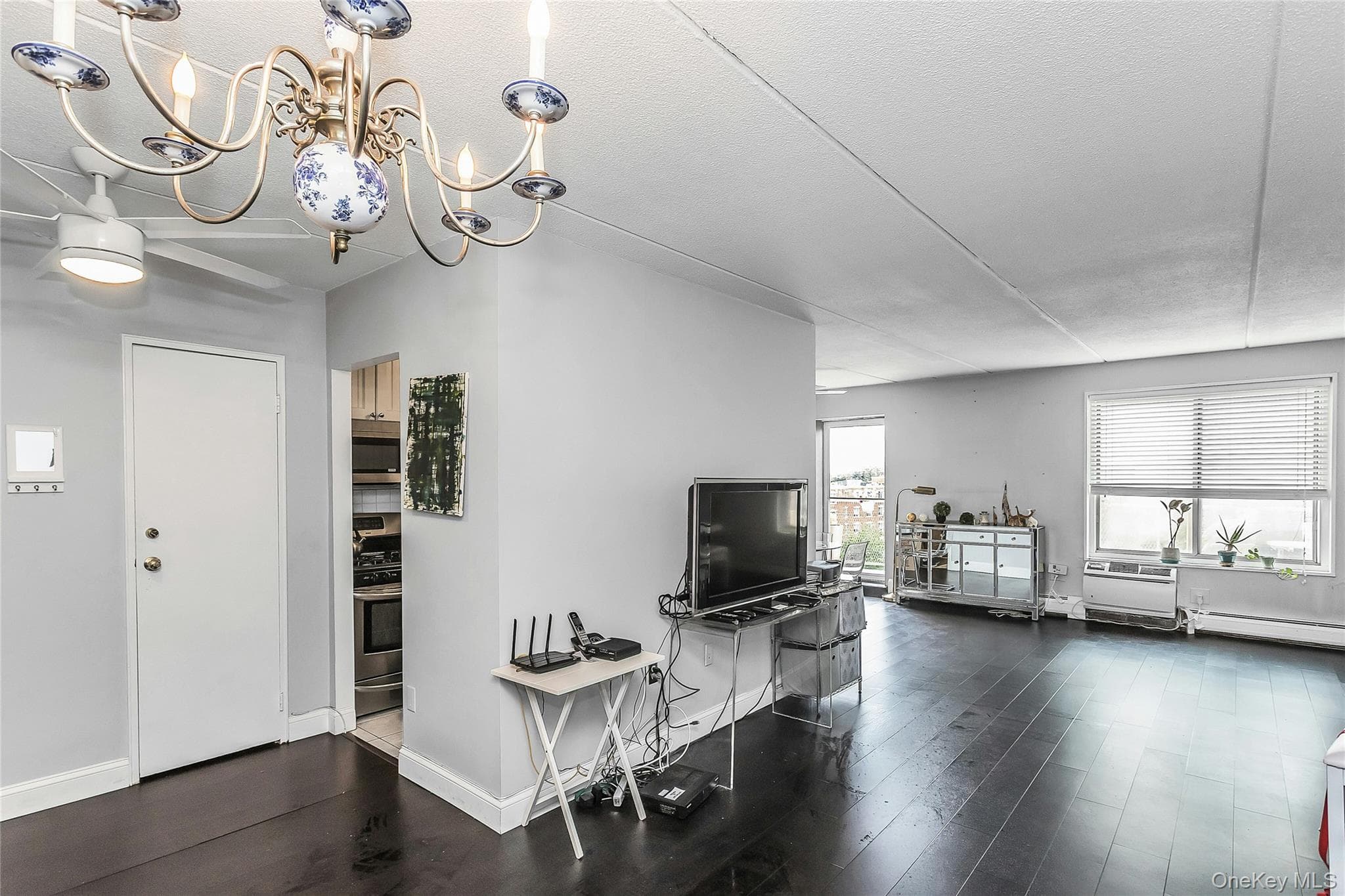 135 Post Avenue Unit: 6B thumbnail 6