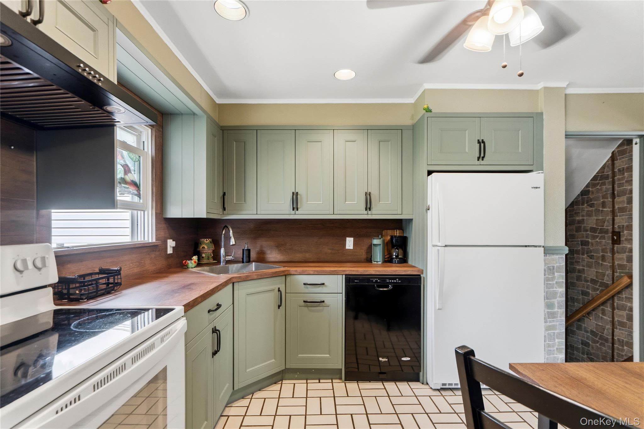 582 Benton Road thumbnail 13