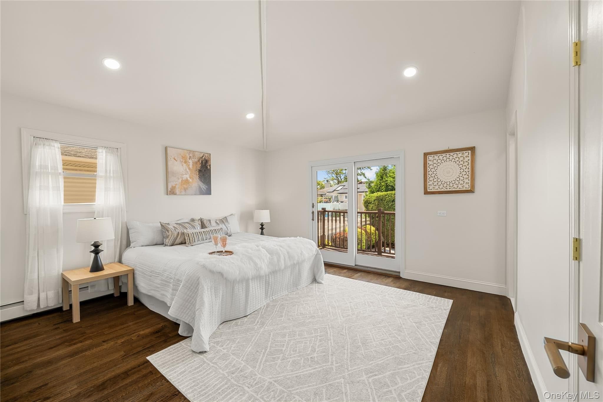 3260 Shore Road thumbnail 19