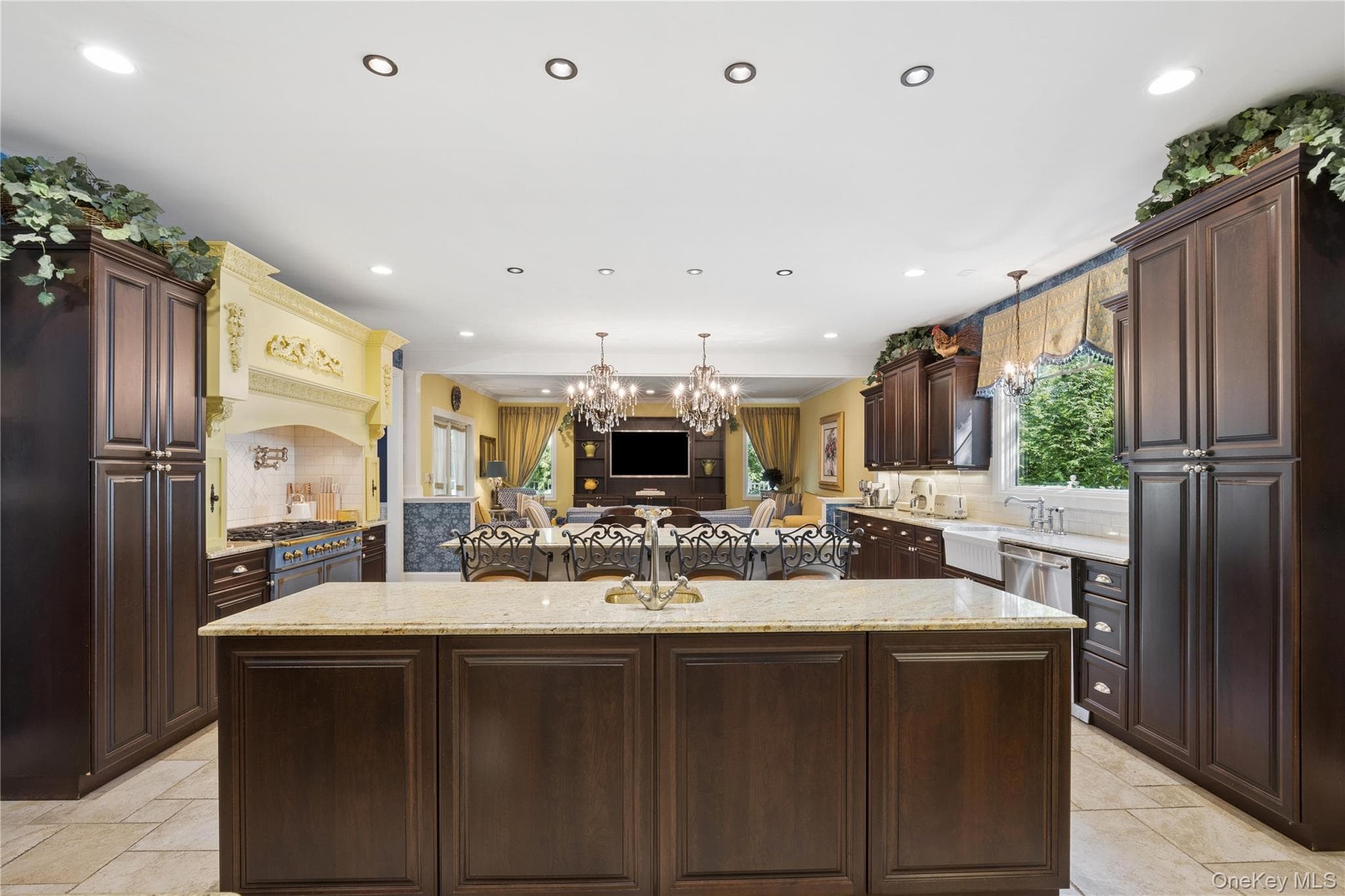 14 Esmond Avenue thumbnail 10