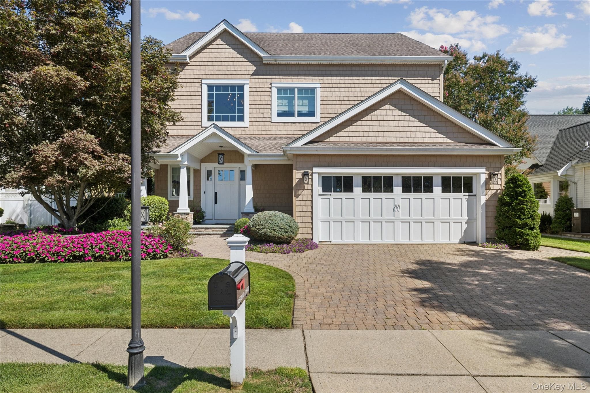 14 Esmond Avenue photo 1