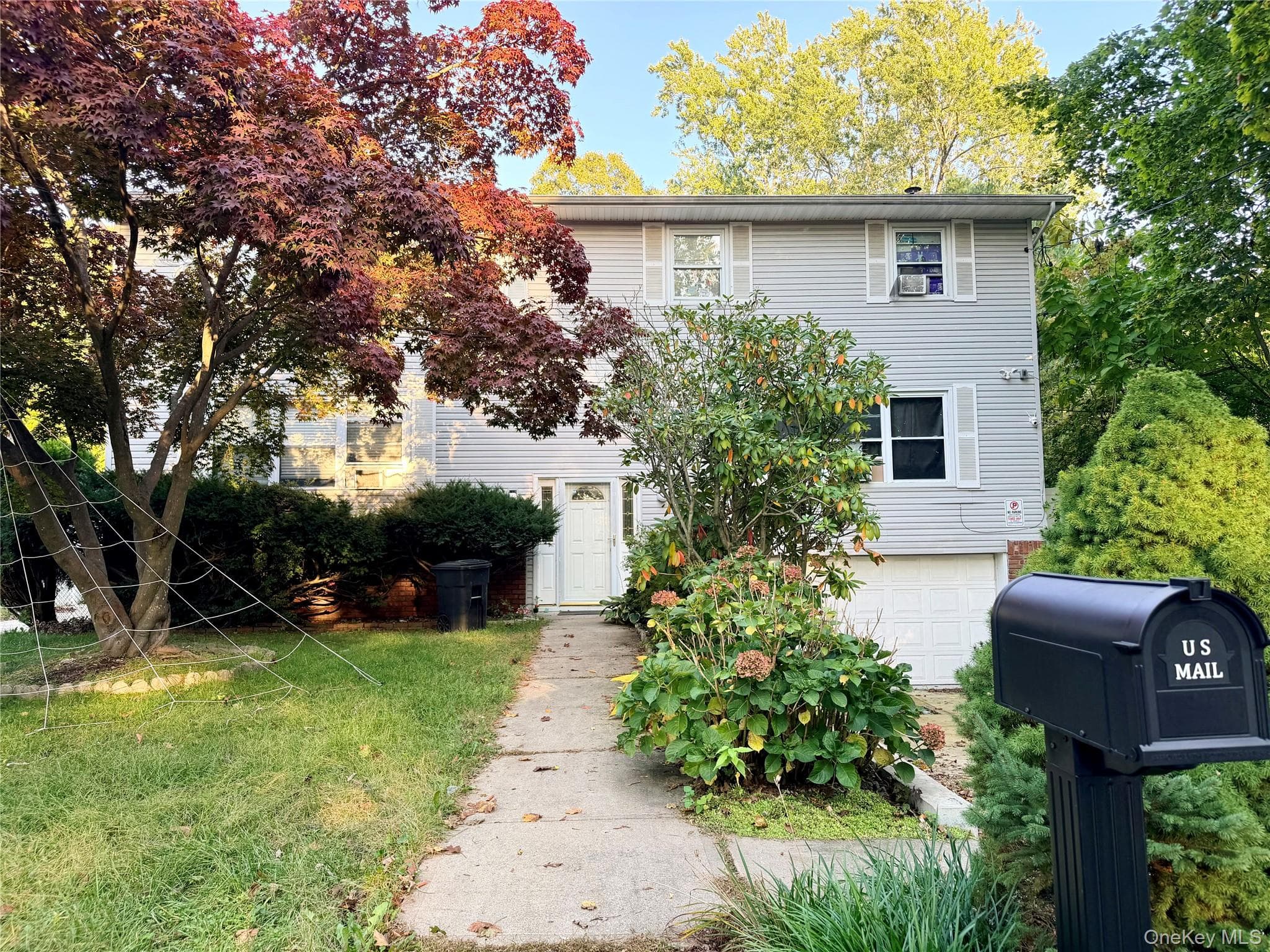 41 N Evergreen Drive, Selden