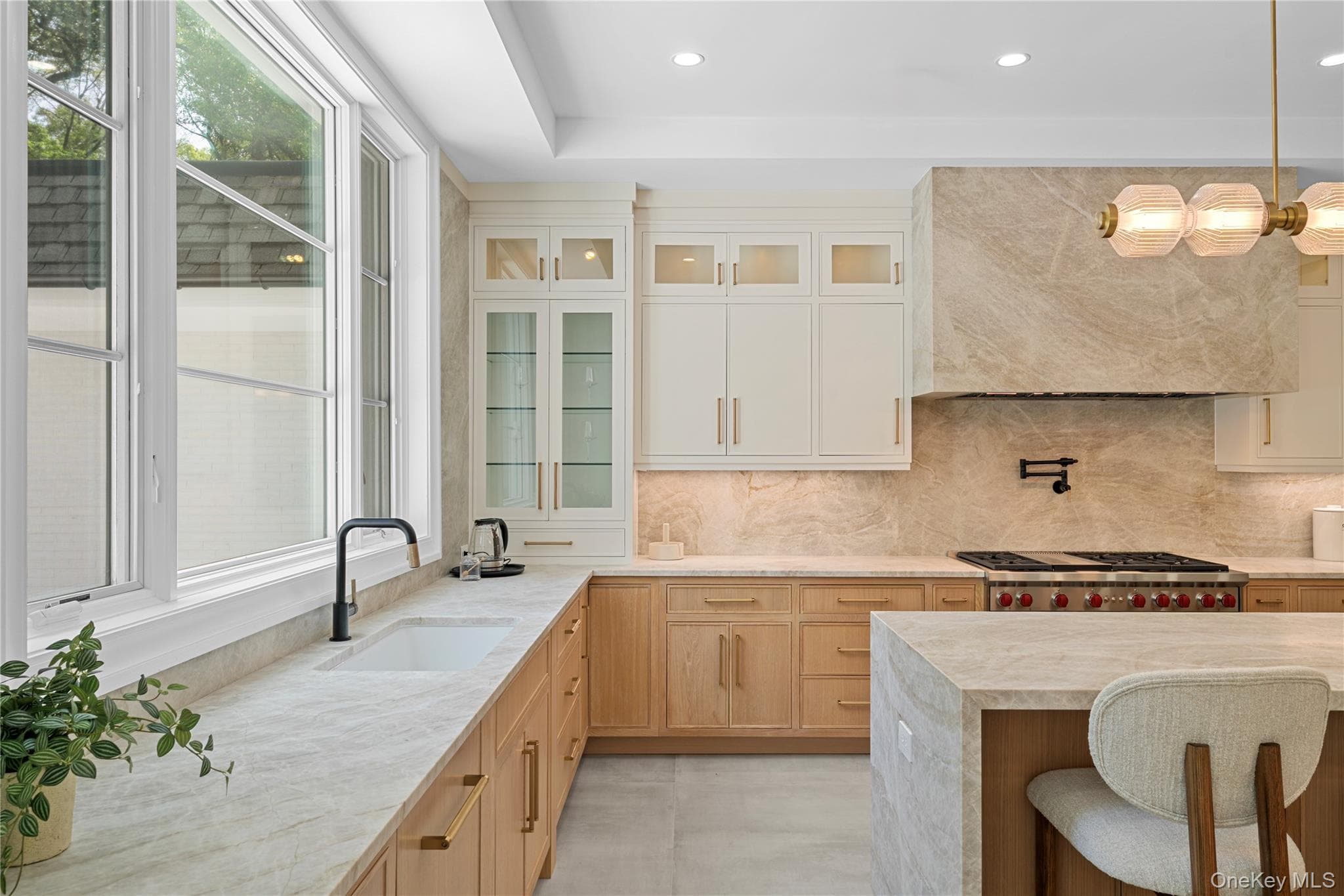 12 Quaker Ridge Drive thumbnail 18