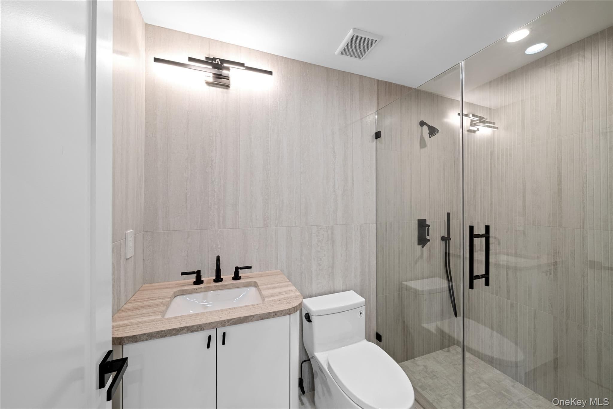 12 Quaker Ridge Drive thumbnail 37