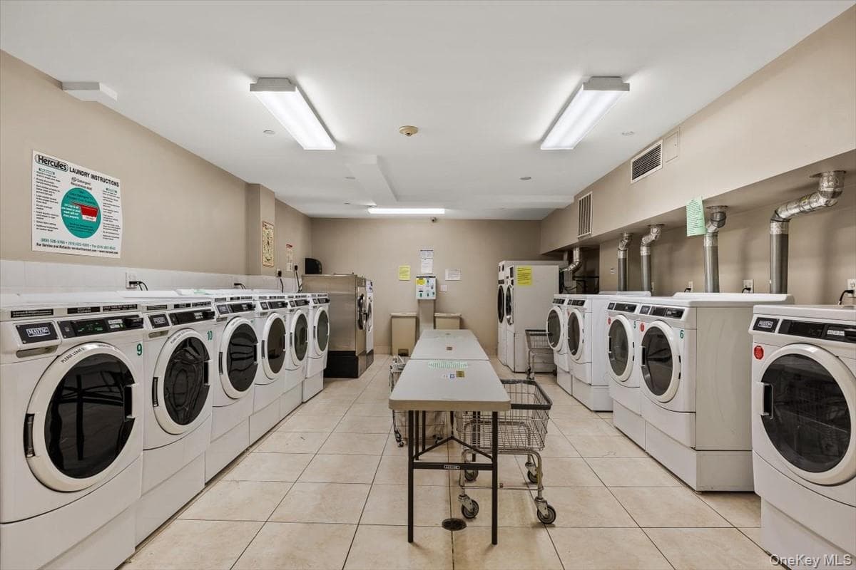 3135 31st Street Unit: 605 thumbnail 21