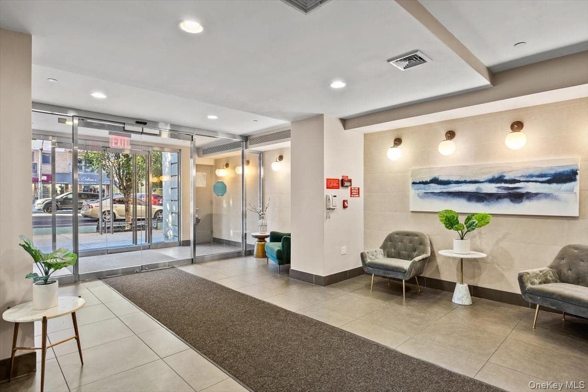 3135 31st Street Unit: 605 thumbnail 17