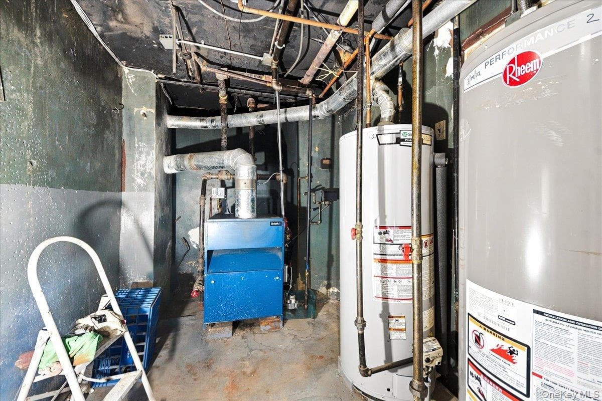 1022 E 219th Street thumbnail 21