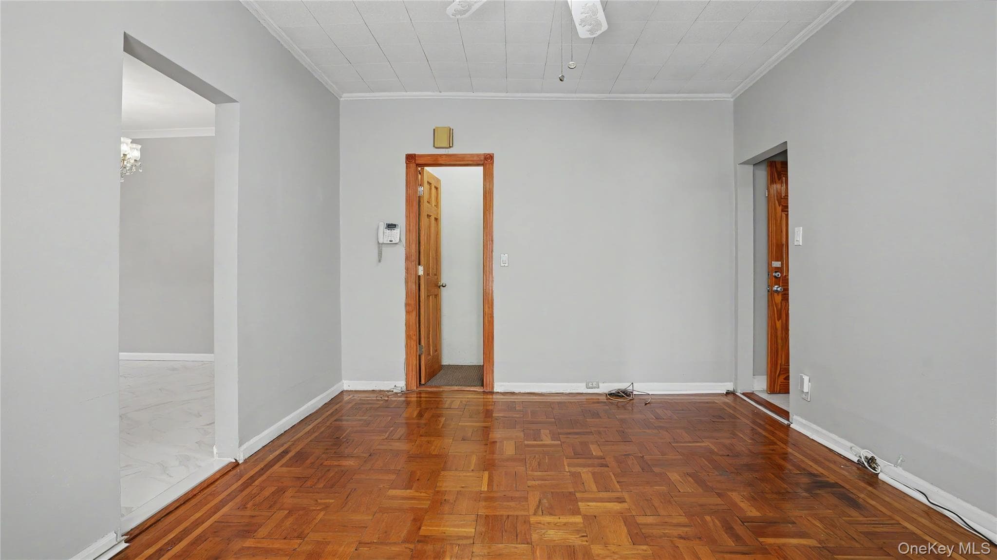 2977 Harding Avenue thumbnail 6