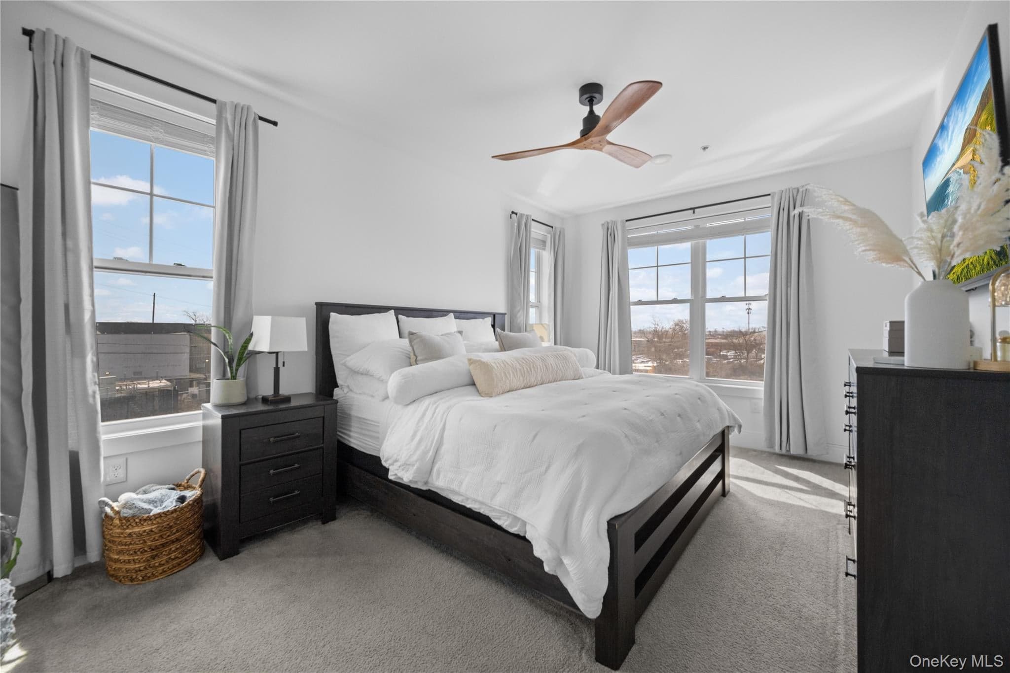 228 Marina Pointe Drive thumbnail 12