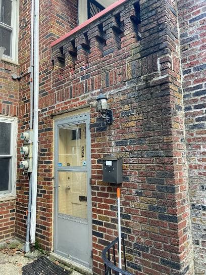 323 E 91st Street thumbnail 3