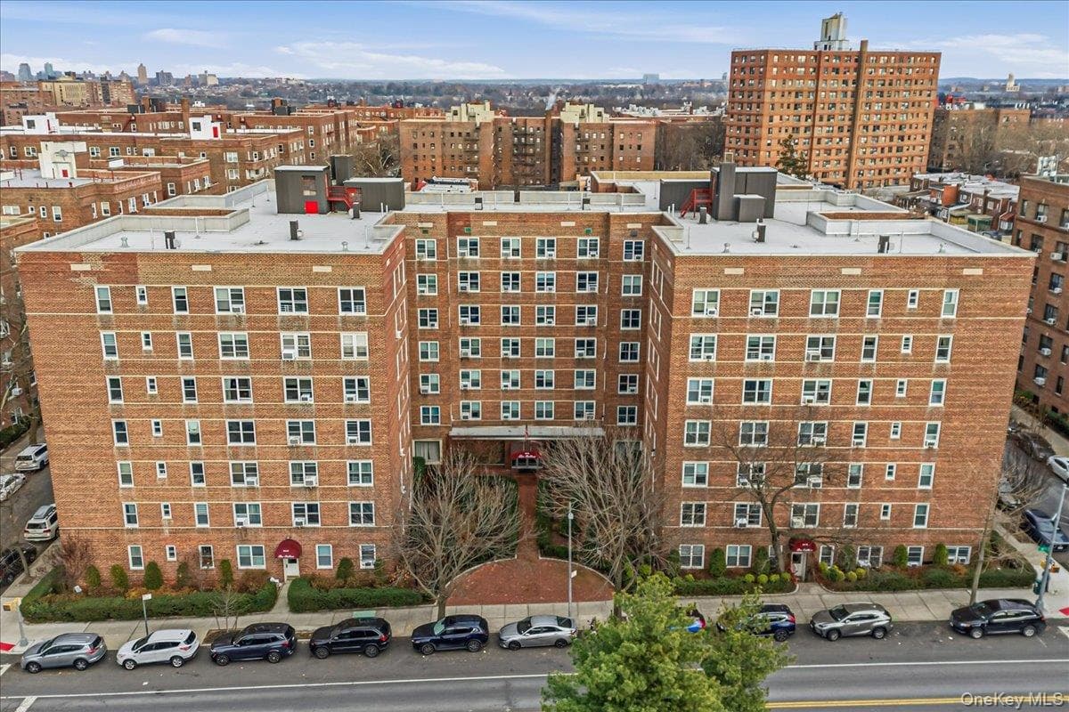 64-11 99 Street Unit: 414, Rego Park