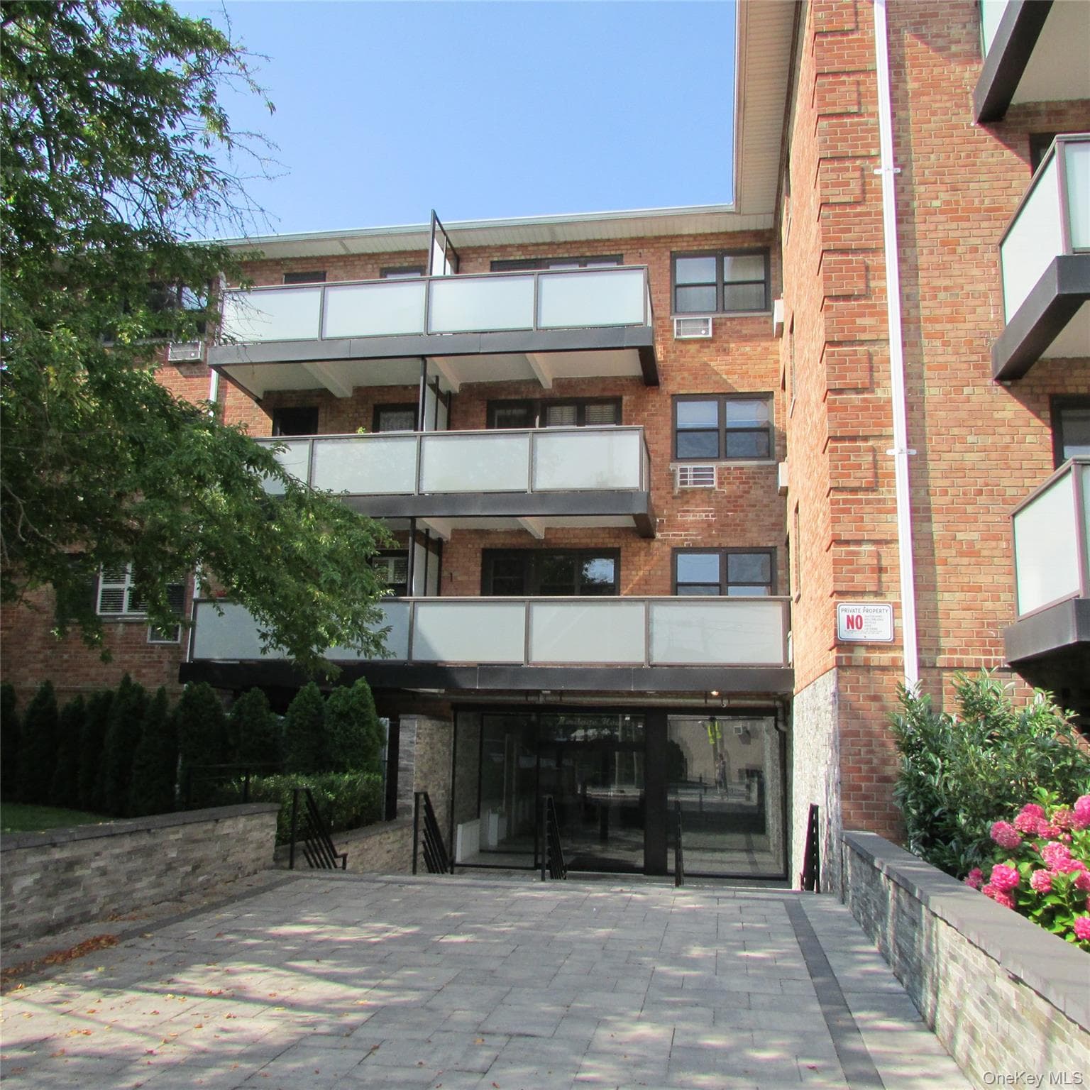 315 Atlantic Avenue Unit: 2A, East Rockaway