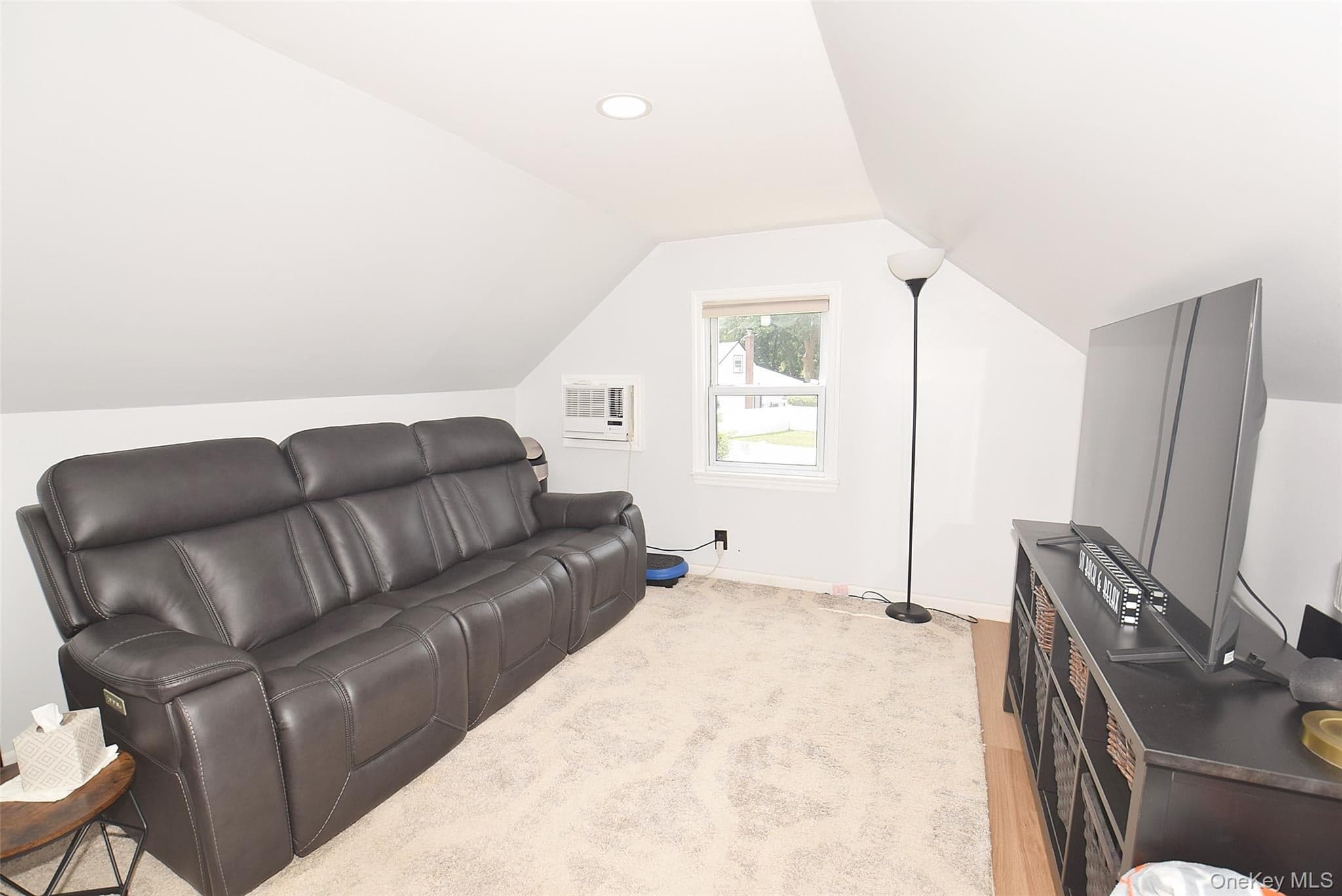 101 Phyllis Drive thumbnail 25