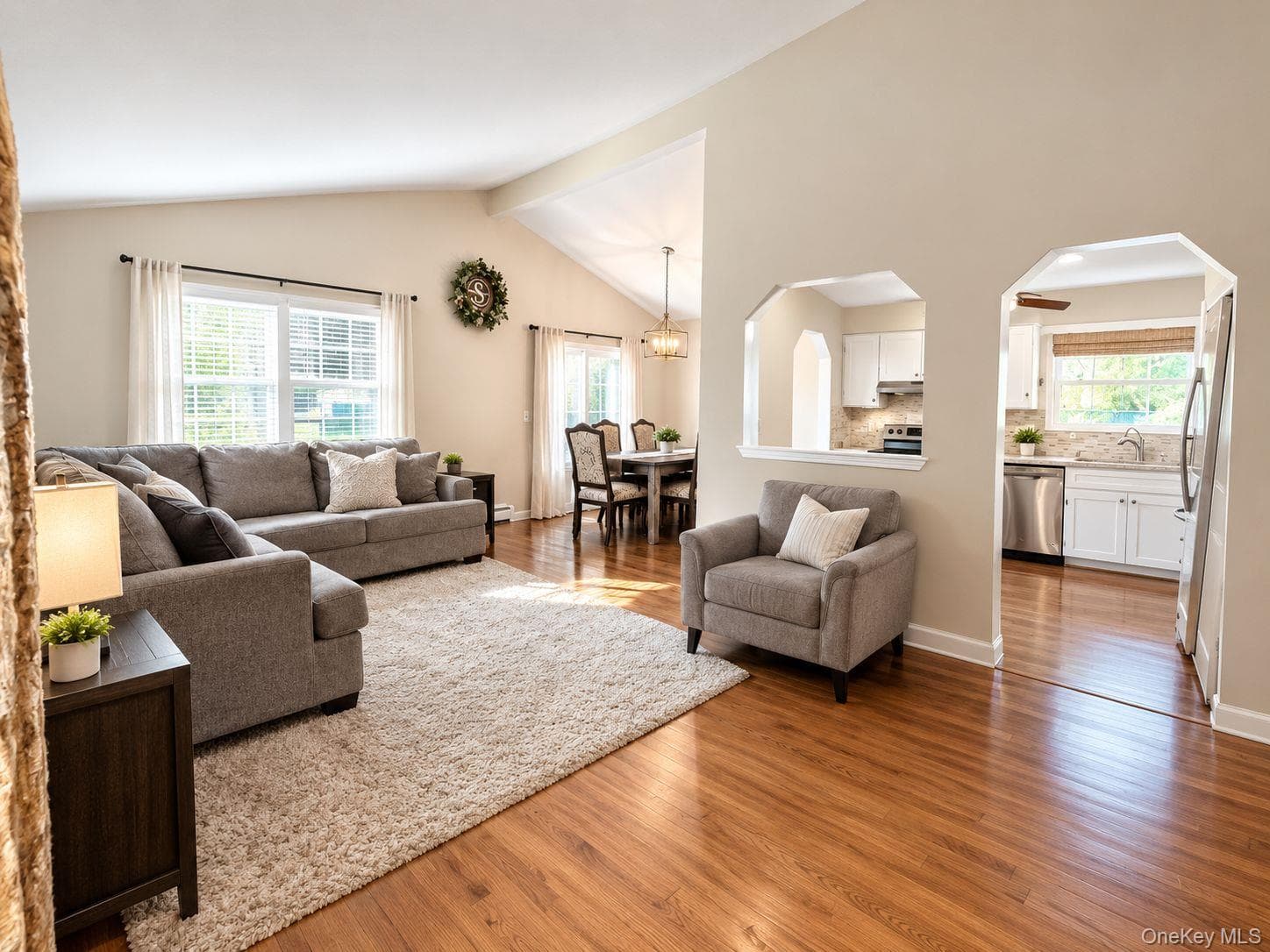 28 Yaphank Avenue thumbnail 3