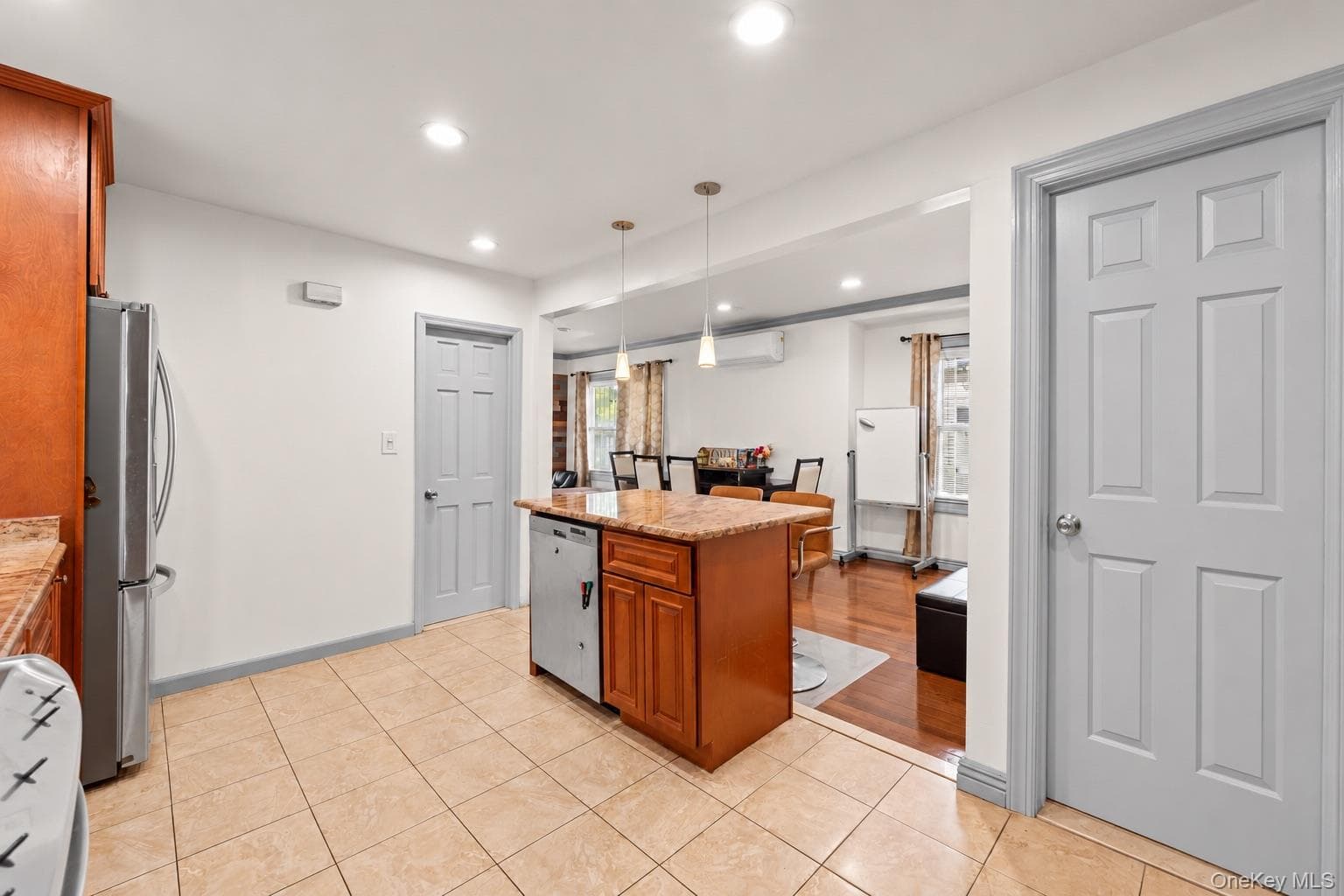 111-35 166th Street thumbnail 10