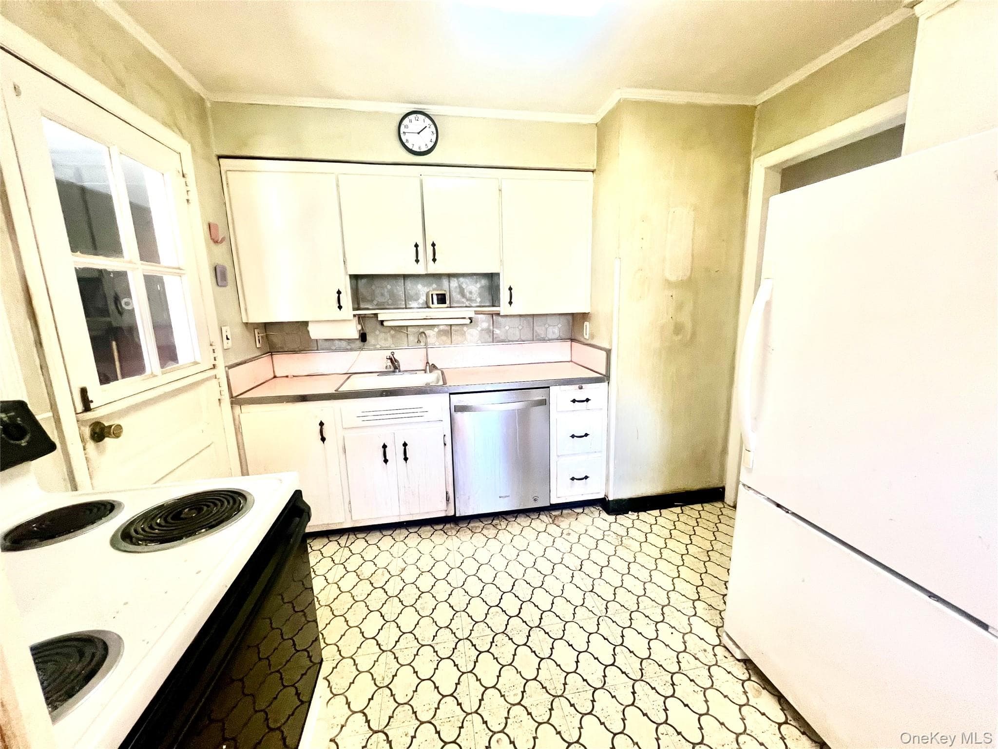 446 Howard Avenue thumbnail 5