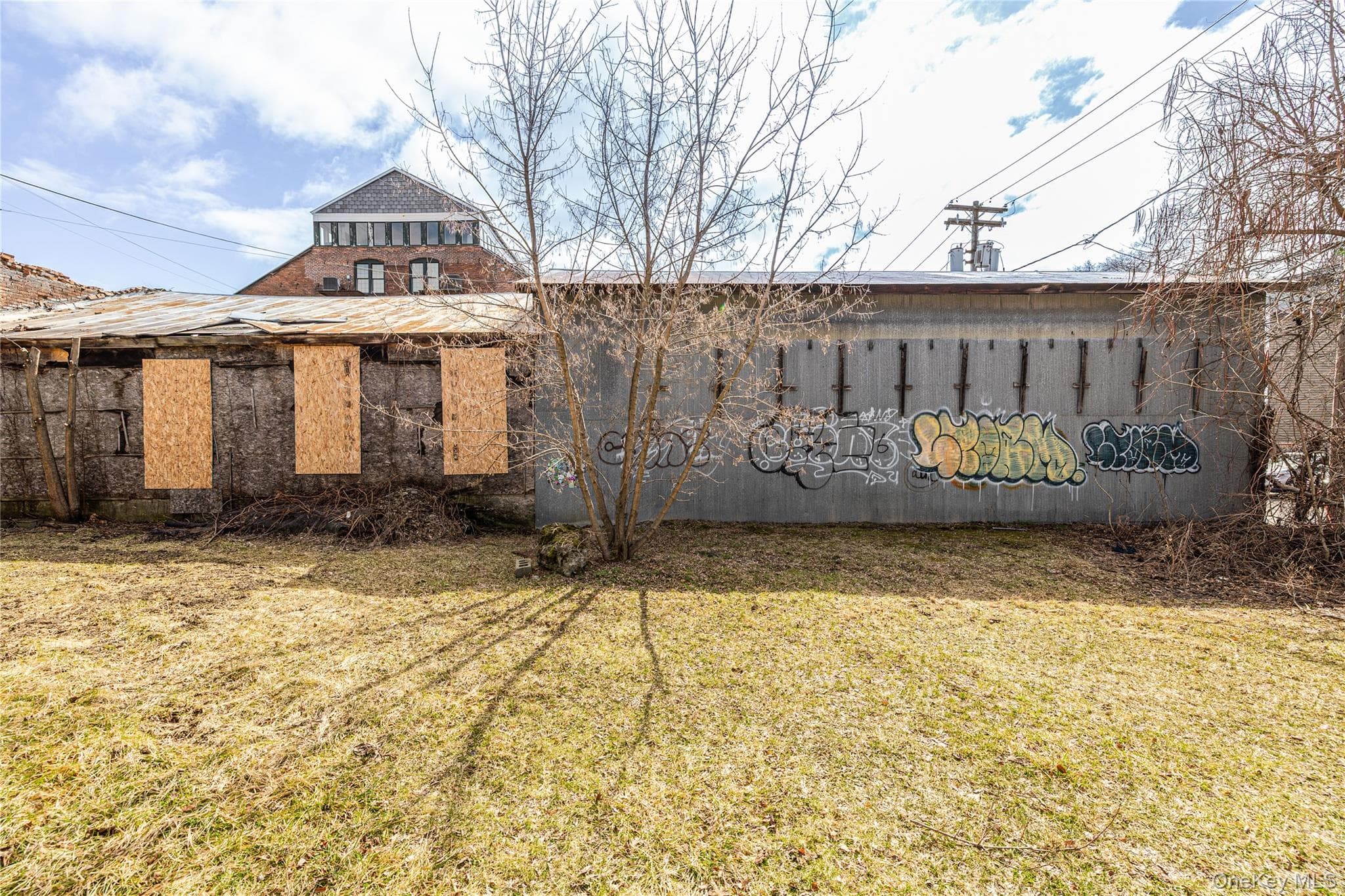 357 Columbia Street thumbnail 15