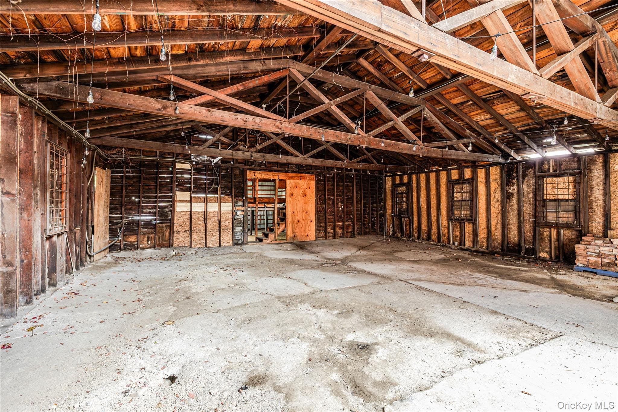357 Columbia Street thumbnail 20