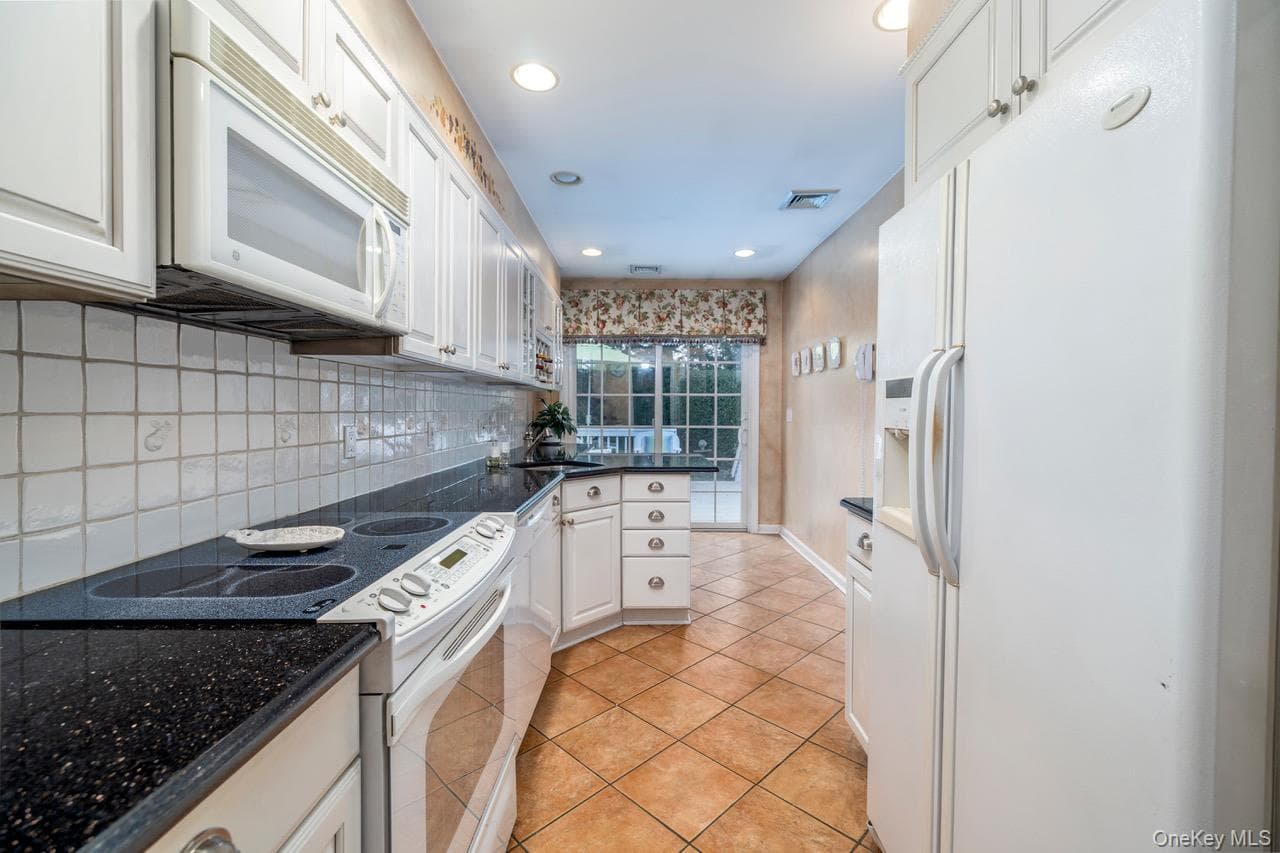 455 Morris Avenue thumbnail 7