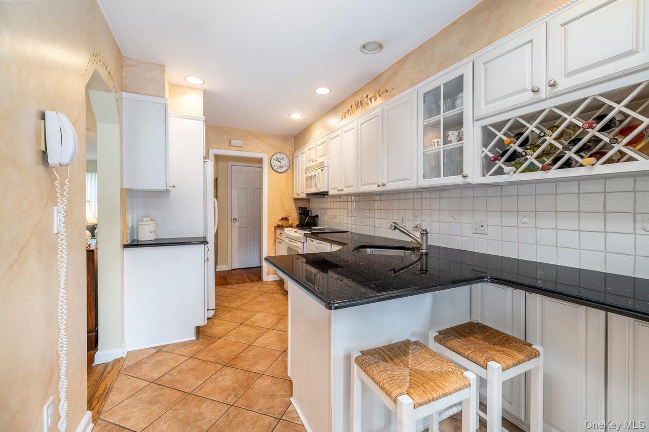 455 Morris Avenue thumbnail 6