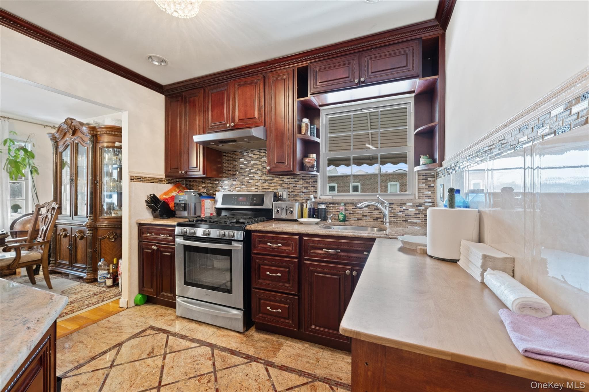 7714 Cypress Hills Street thumbnail 6