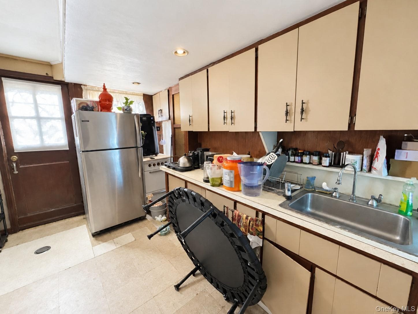 578 Remsen Avenue thumbnail 9