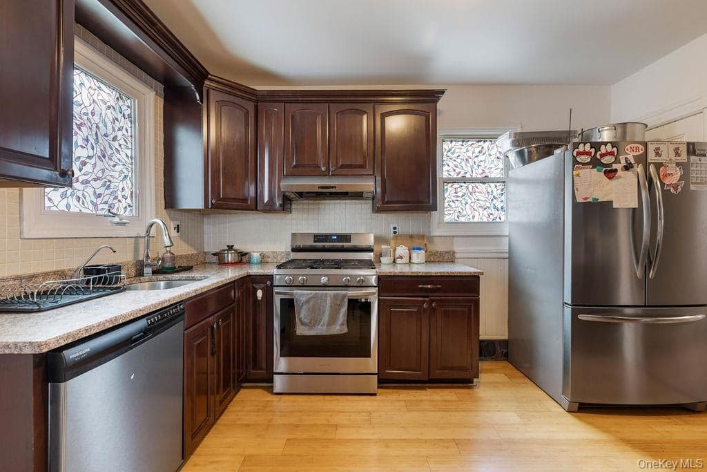 165 Gurnee Avenue thumbnail 7