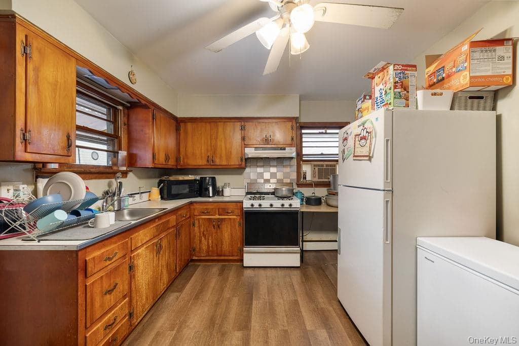 165 Gurnee Avenue thumbnail 17