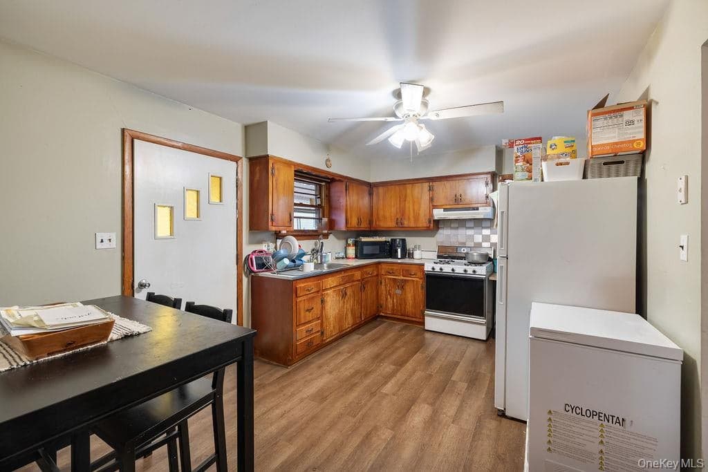165 Gurnee Avenue thumbnail 18