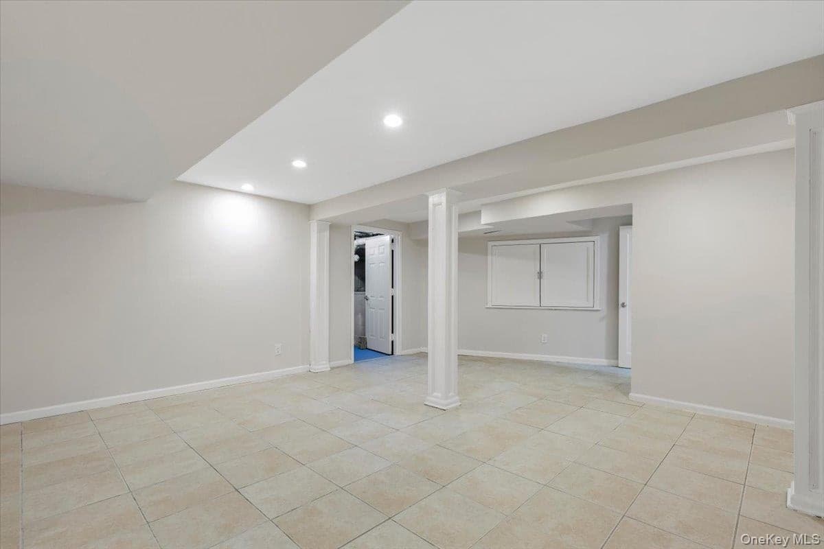 110 Oliver Road thumbnail 31