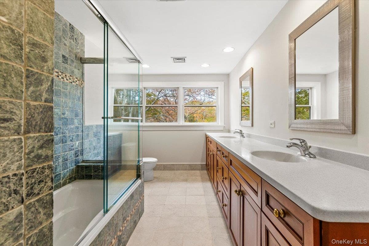 110 Oliver Road thumbnail 27