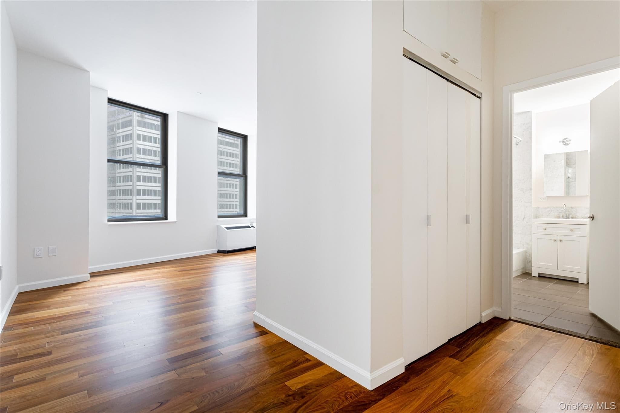 1 Wall Street Court Unit: 605 thumbnail 26