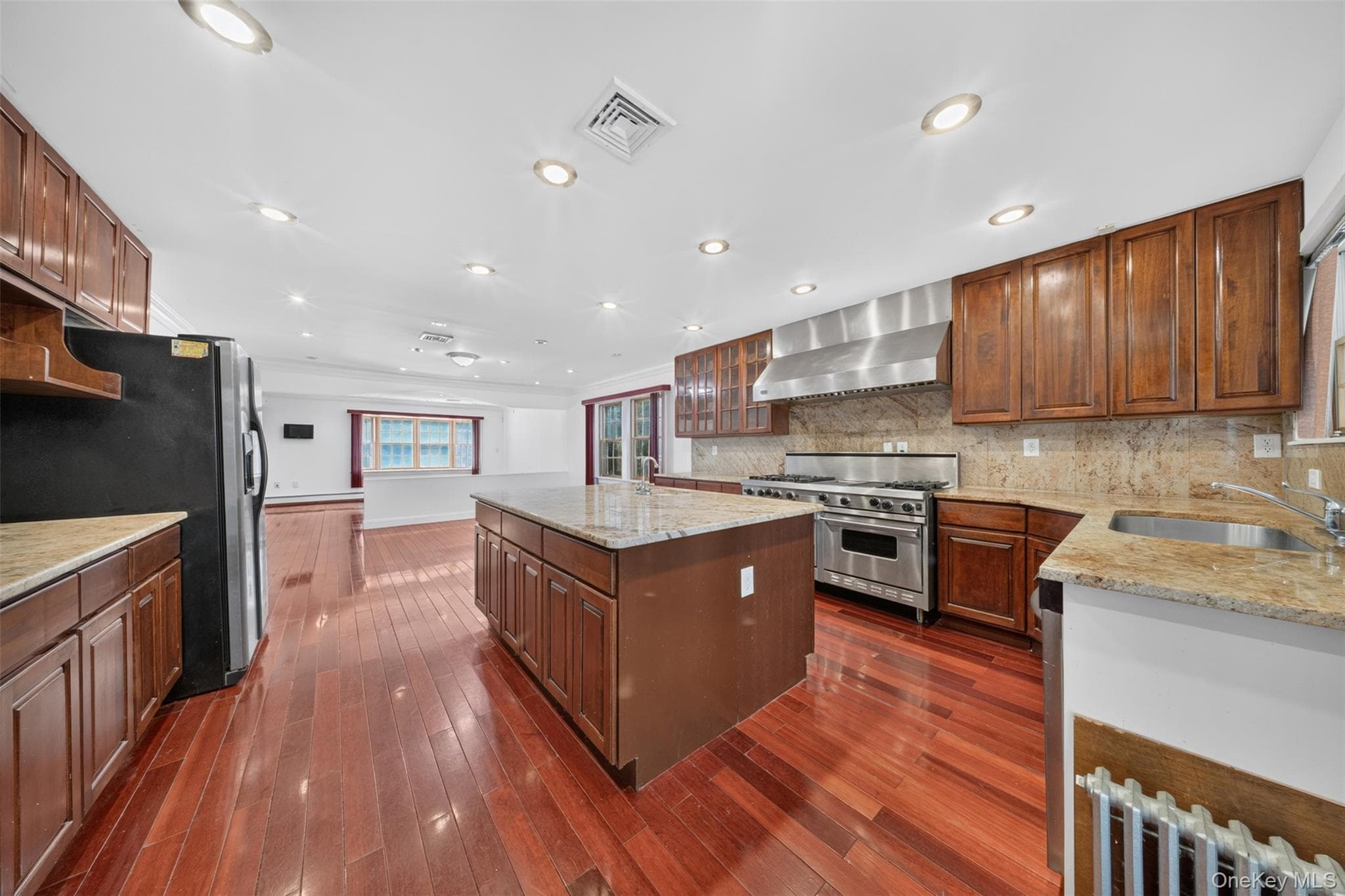 45 Yennicock Avenue thumbnail 14