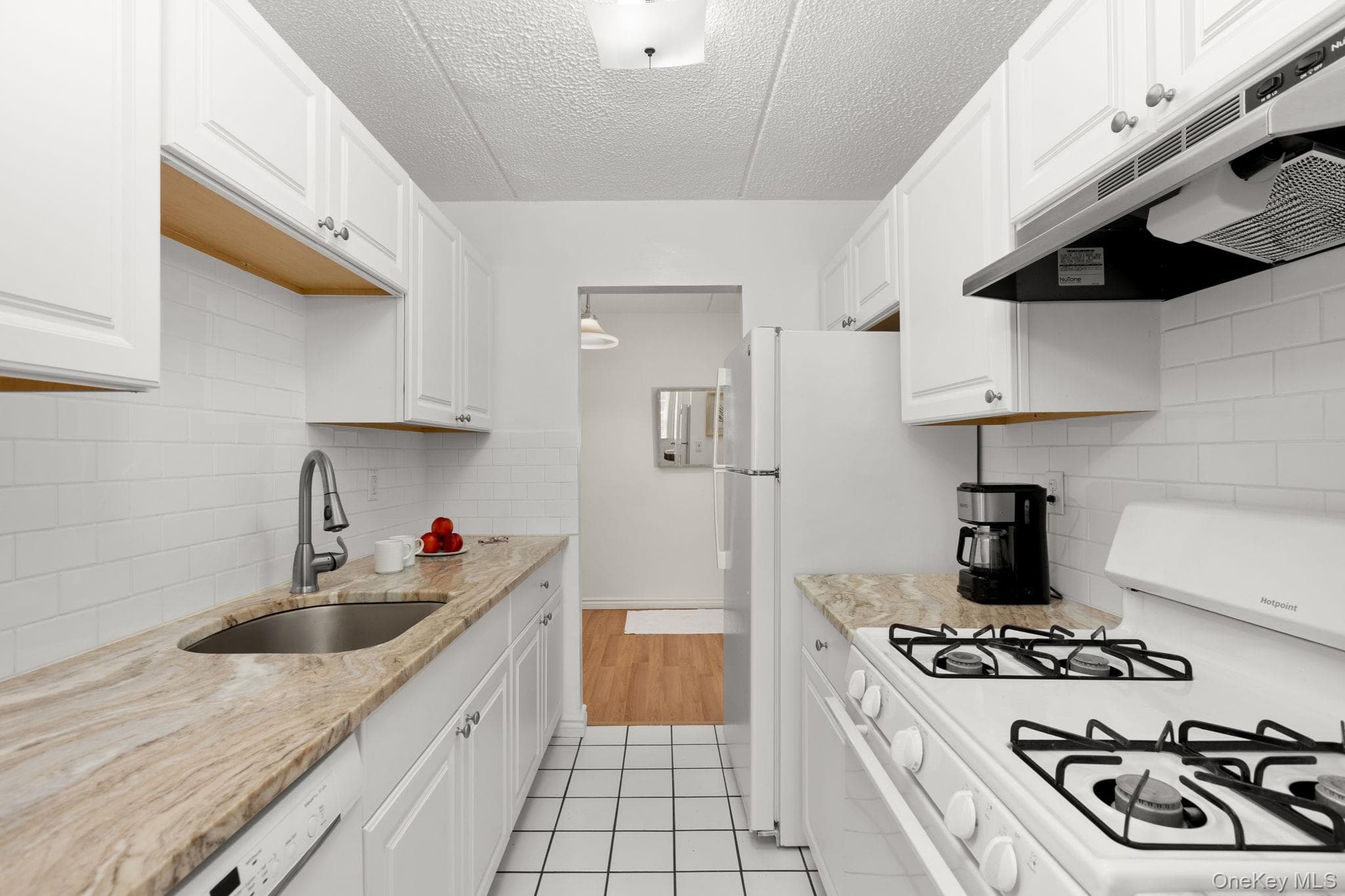 2 Consulate Drive Unit: 3G thumbnail 13