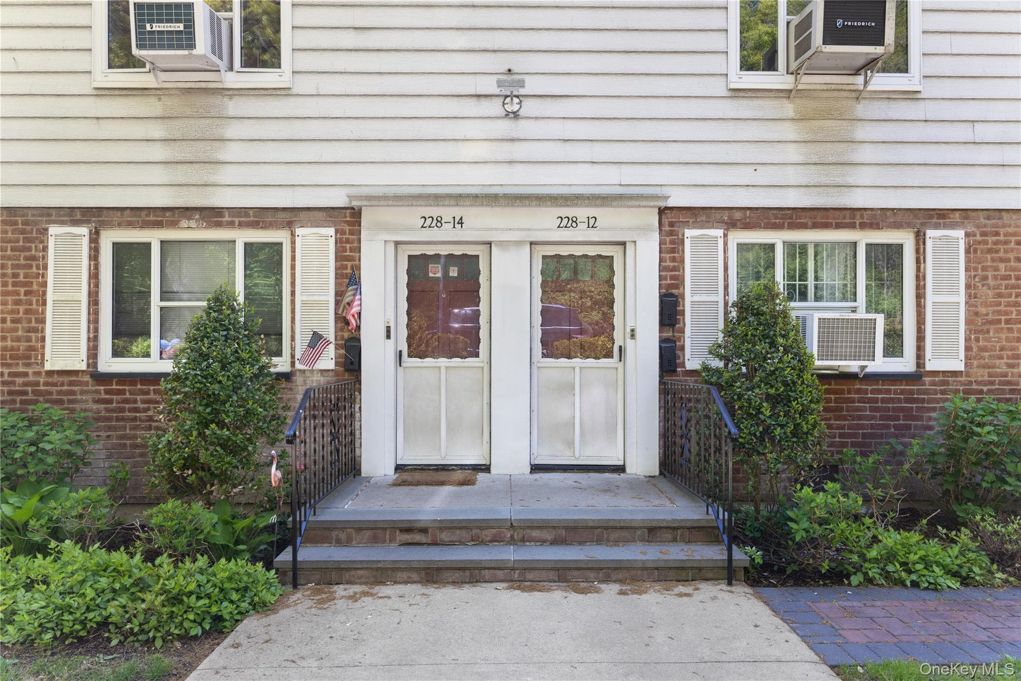 228-14 Stronghurst Avenue Unit: Upper thumbnail 2