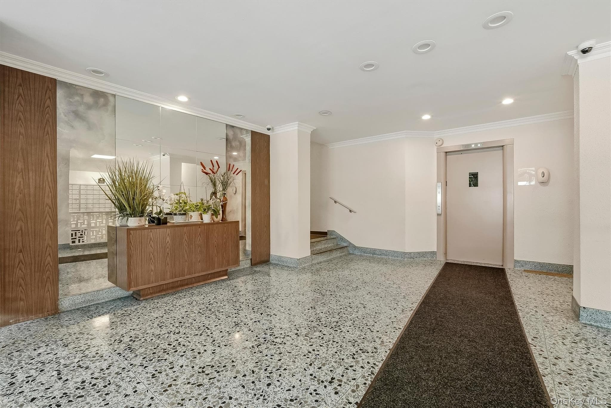 642 Locust Street Unit: 4H thumbnail 4