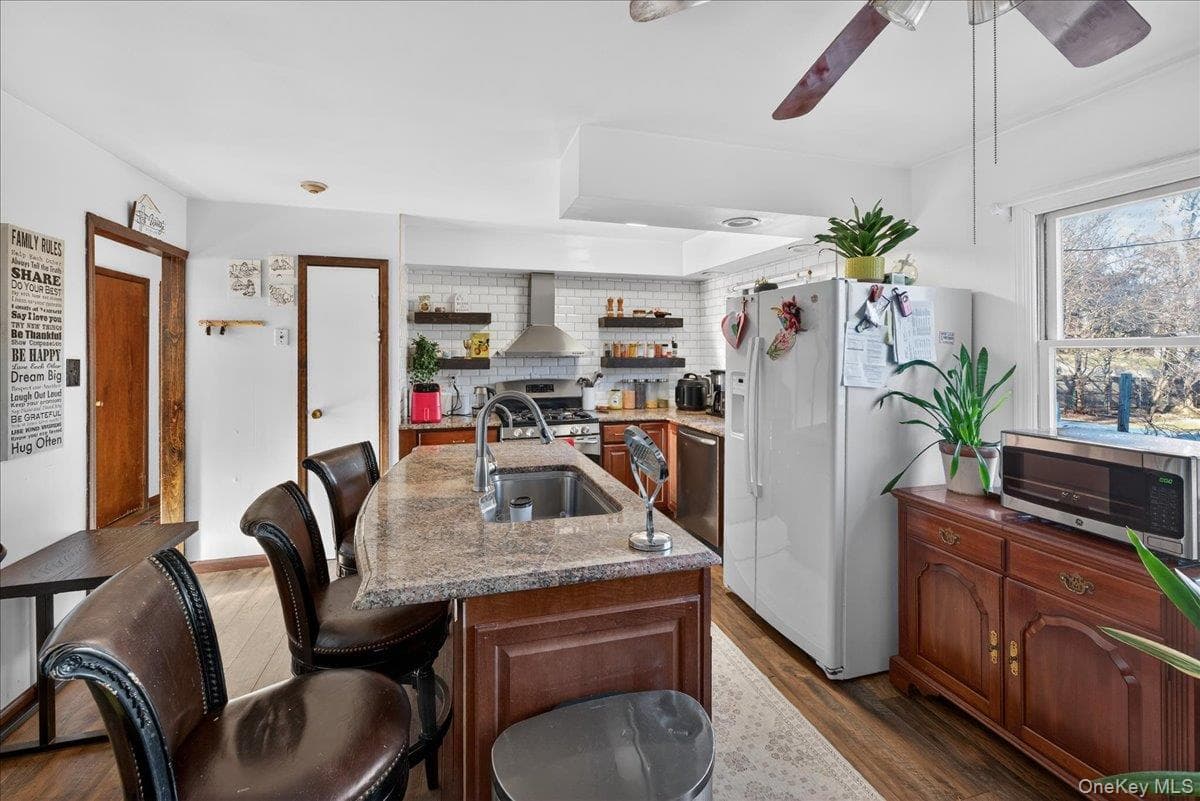 528 Lockwood Drive thumbnail 5