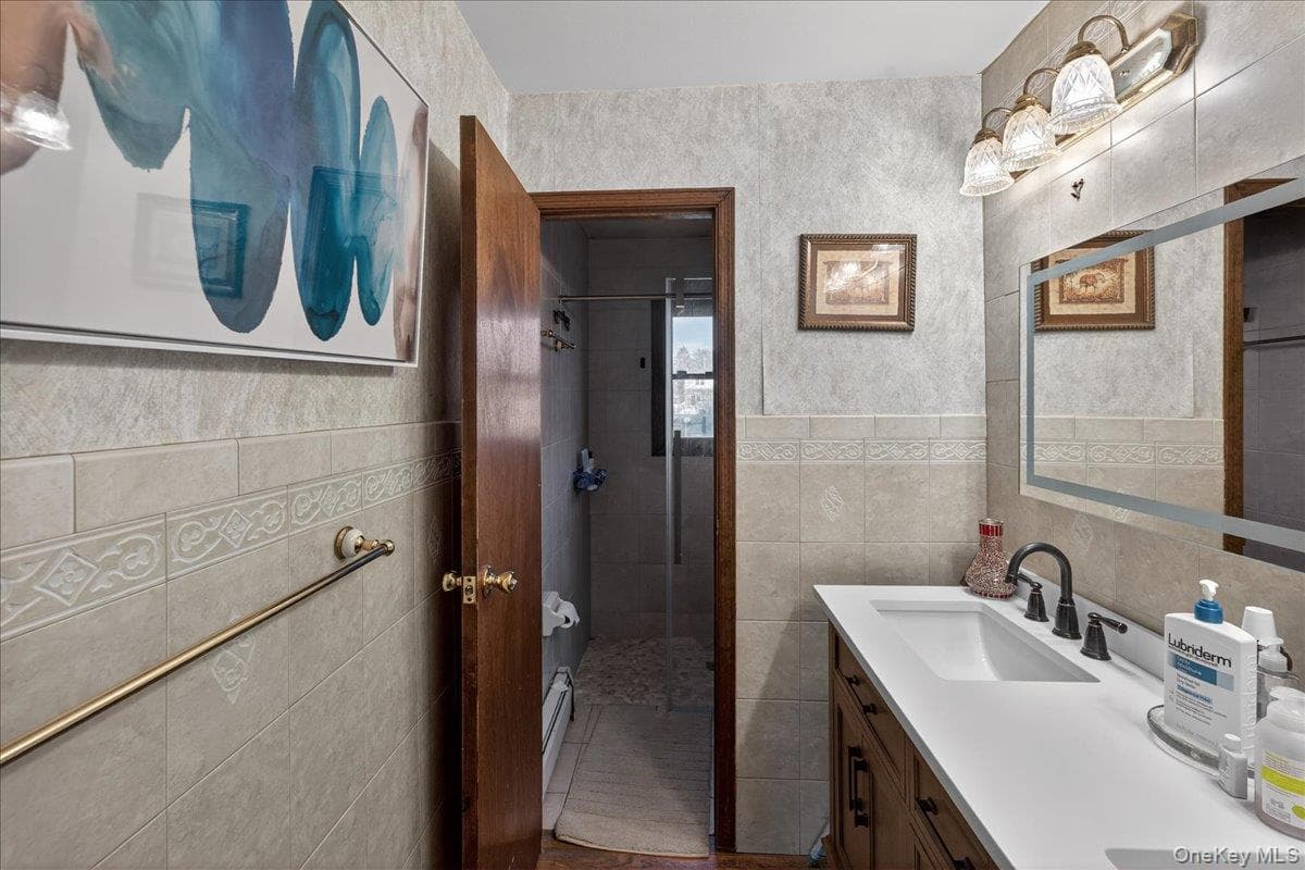 528 Lockwood Drive thumbnail 9
