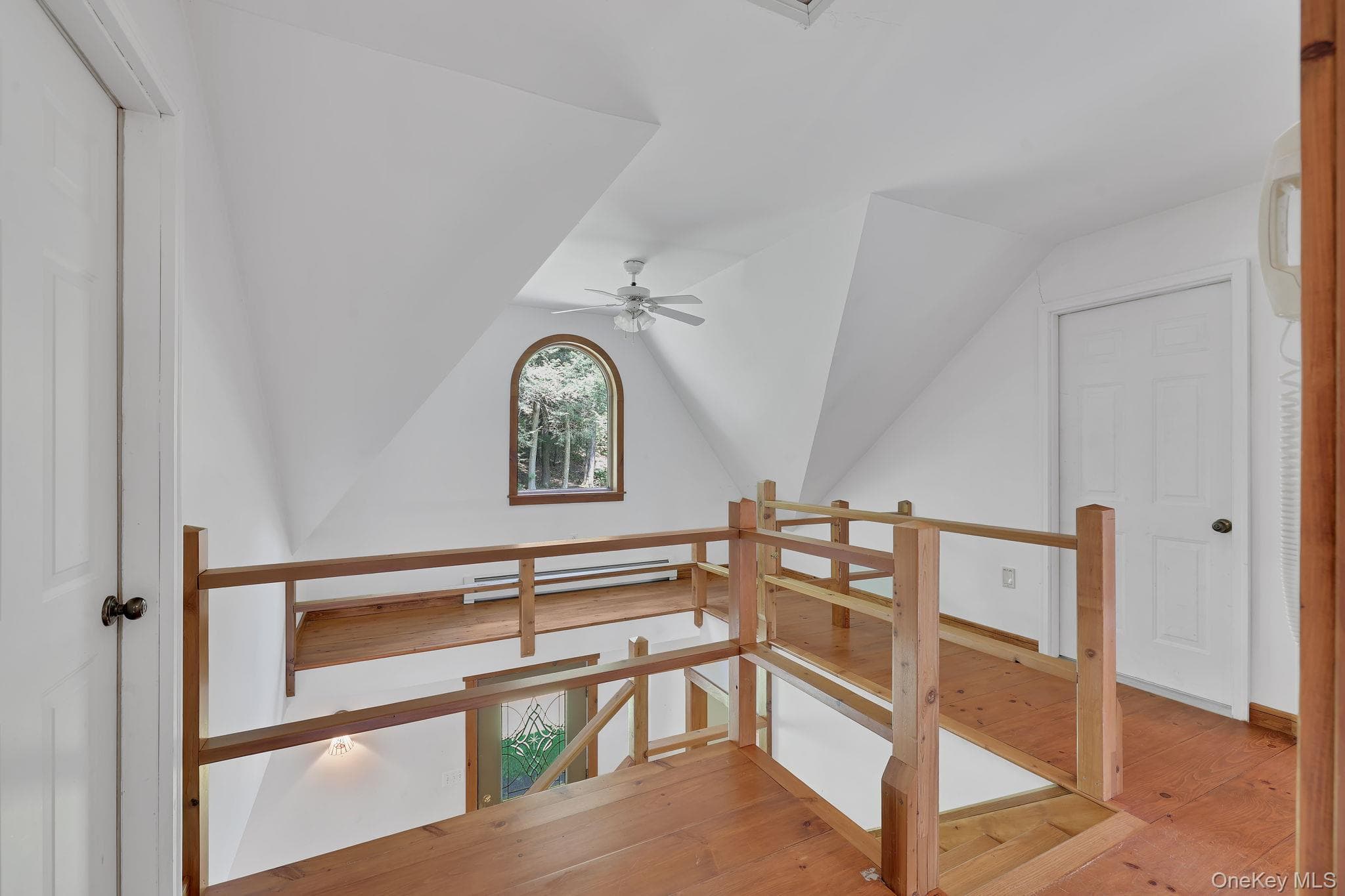 2735 Denning Road thumbnail 35