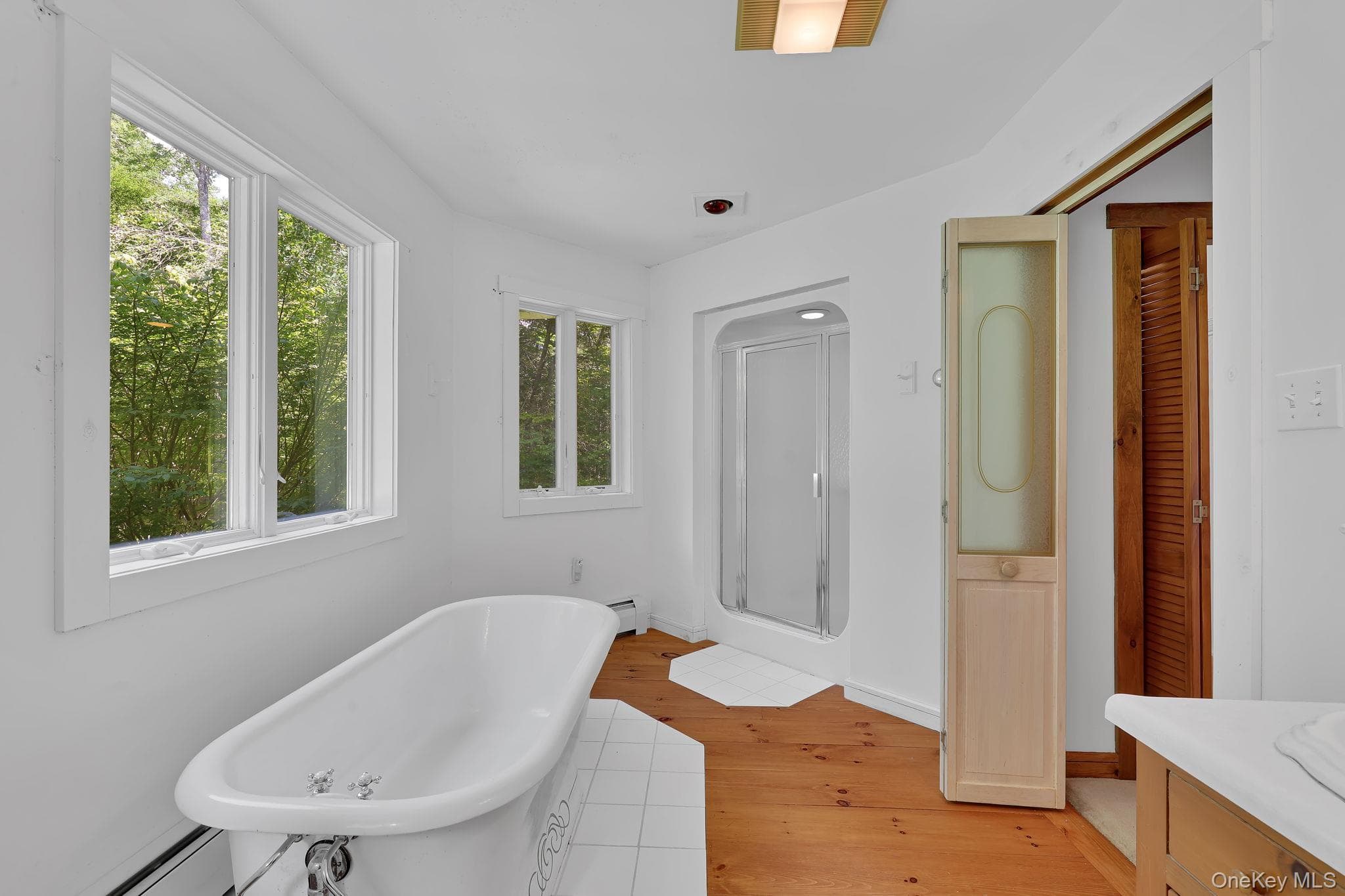 2735 Denning Road thumbnail 27