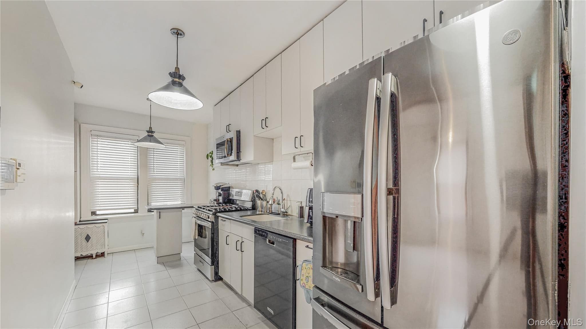 64-53 82nd Place thumbnail 7