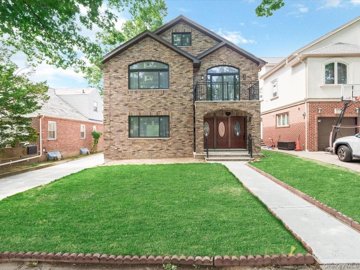 14729 70th Avenue photo 1